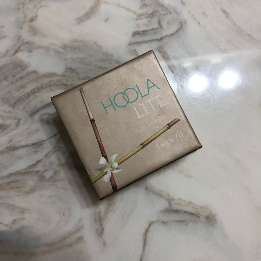 Hoola Lite Bronzer